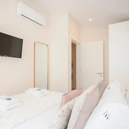 Apartament Guestready - Soho Urban Retreat *
